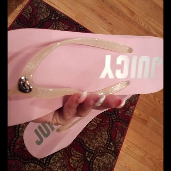 JUICY COUTURE GEL WEDGE FLIP FLOPS SIZE 8-9 - Picture 3 of 3